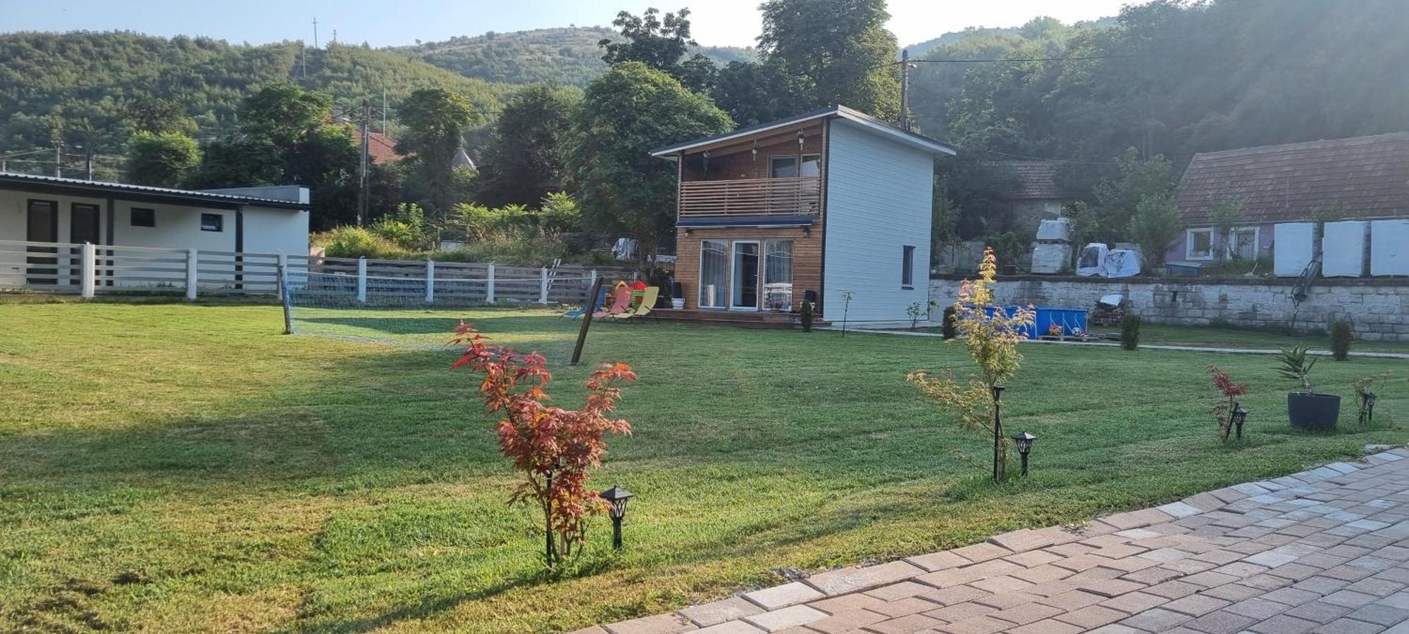 Vila Legrand Acomodação com café da manhã Bazias Exterior foto